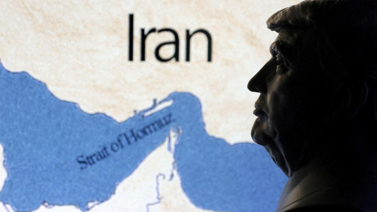 Trump'tan Hürmüz ablukası yorumu: Korsan gibiyiz