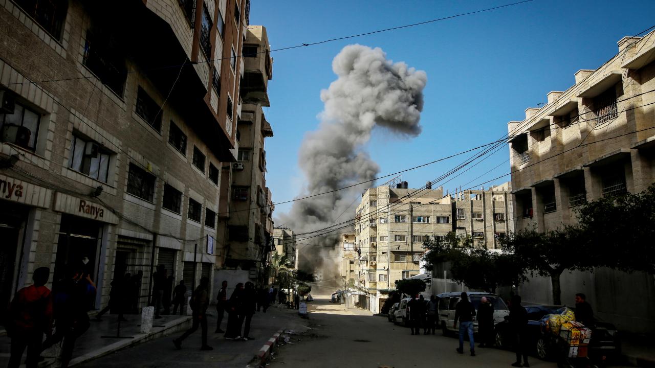 Katil İsrail'in Gazze Şeridi'ne saldırılarında can kaybı 72 bin 601'e yükseldi