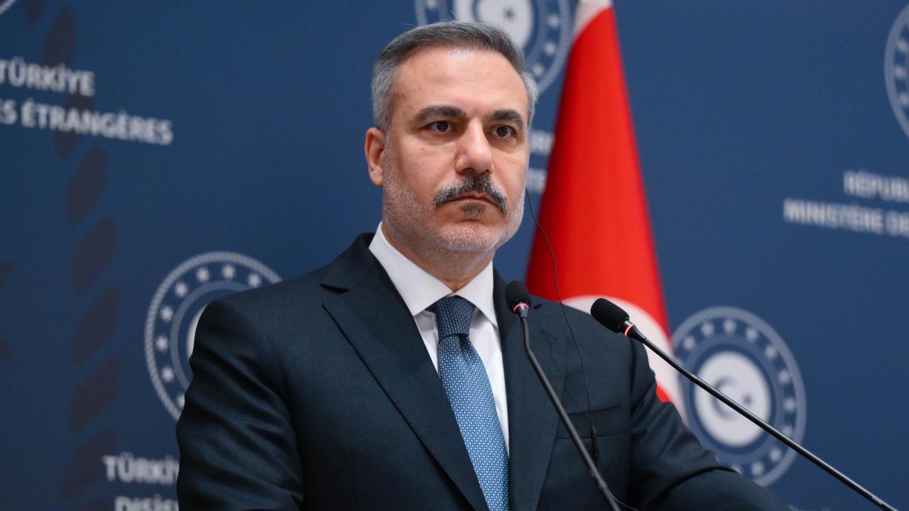 Bakan Fidan: Hürmüz'ü açma niyetiyle hareket edilmeli