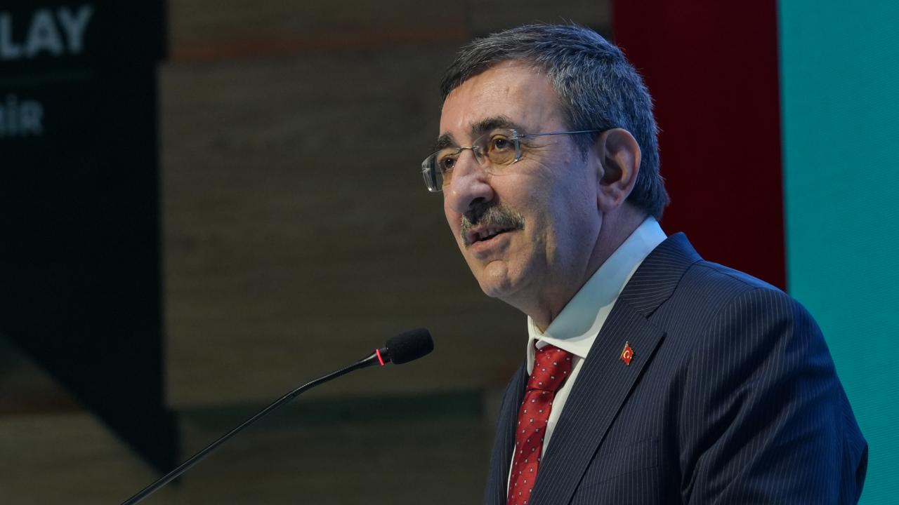 Cevdet Yılmaz: Yeni hamlelerimizle güçlü bir yatırım zemini oluşturuyoruz