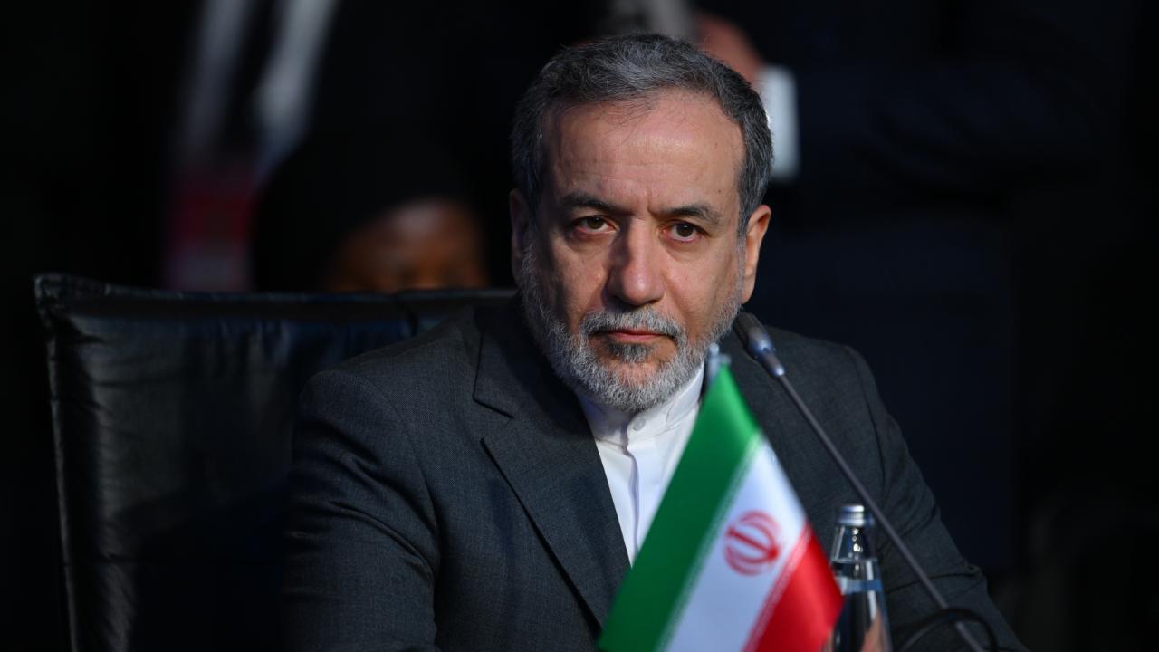 İran Dışişleri Bakanı Arakçi, Ummanın ardından tekrar Pakistana gitti