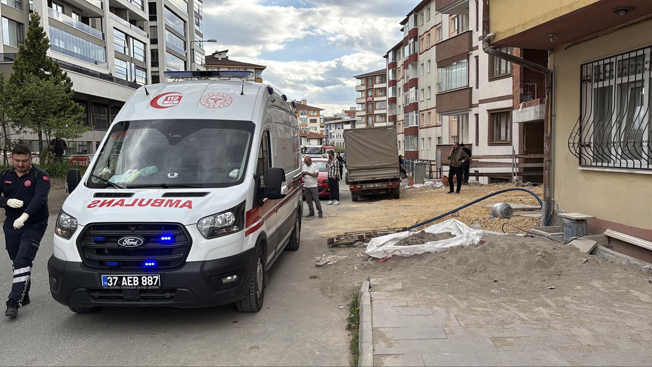 İnşaattan üzerine mutfak tüpü düşen işçi hayatını kaybetti