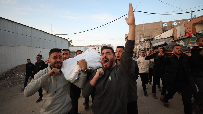 İsrail'in ateşkese rağmen Gazze'ye düzenlediği saldırıda 3 Filistinli hayatını kaybetti