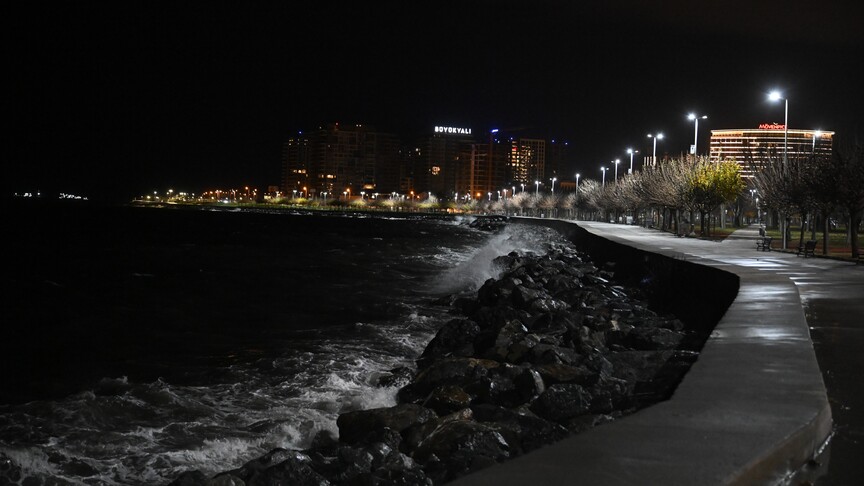 İstanbul Valiliğinden Batı Karadeniz için fırtına uyarısı