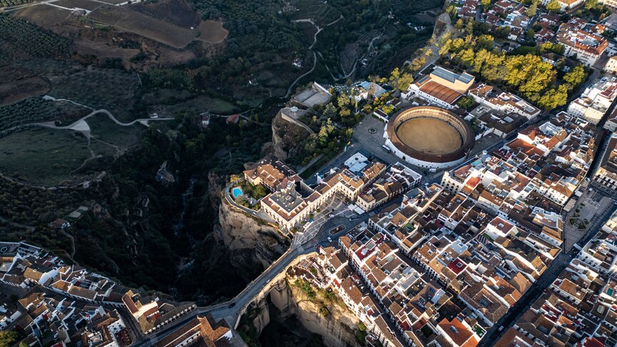 DOSYA: Turizmin Gölgesinde Kentler