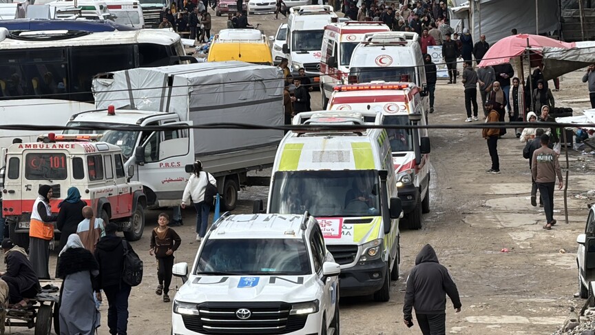 İsrail'in kısıtlamaları altındaki Refah Kapısı'ndan tedavi için 24 hasta Gazze'den ayrıldı