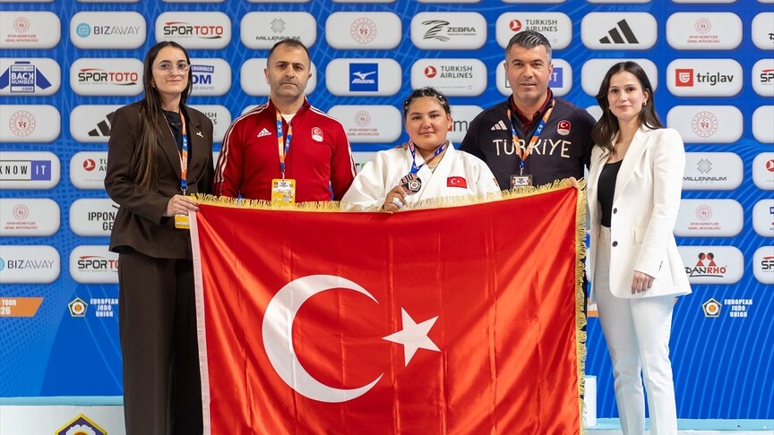 Milli judocu Nisanur Serin'den Gençler Avrupa Kupası'nda gümüş madalya